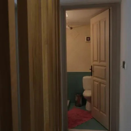 Mountain / Center Villa