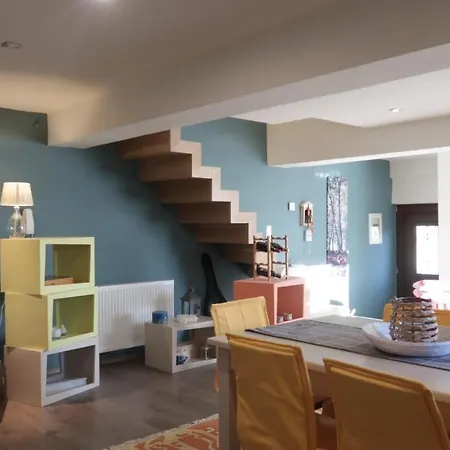 Villa Mountain / Center *