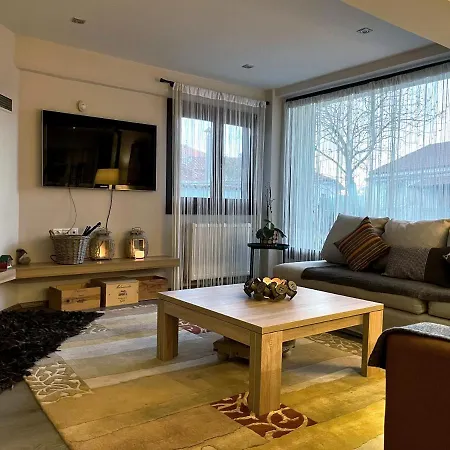 Mountain / Center Villa *