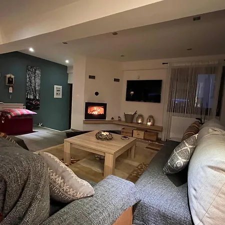 Mountain / Center Villa