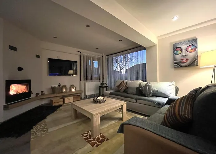 Βίλα Mountain / Center